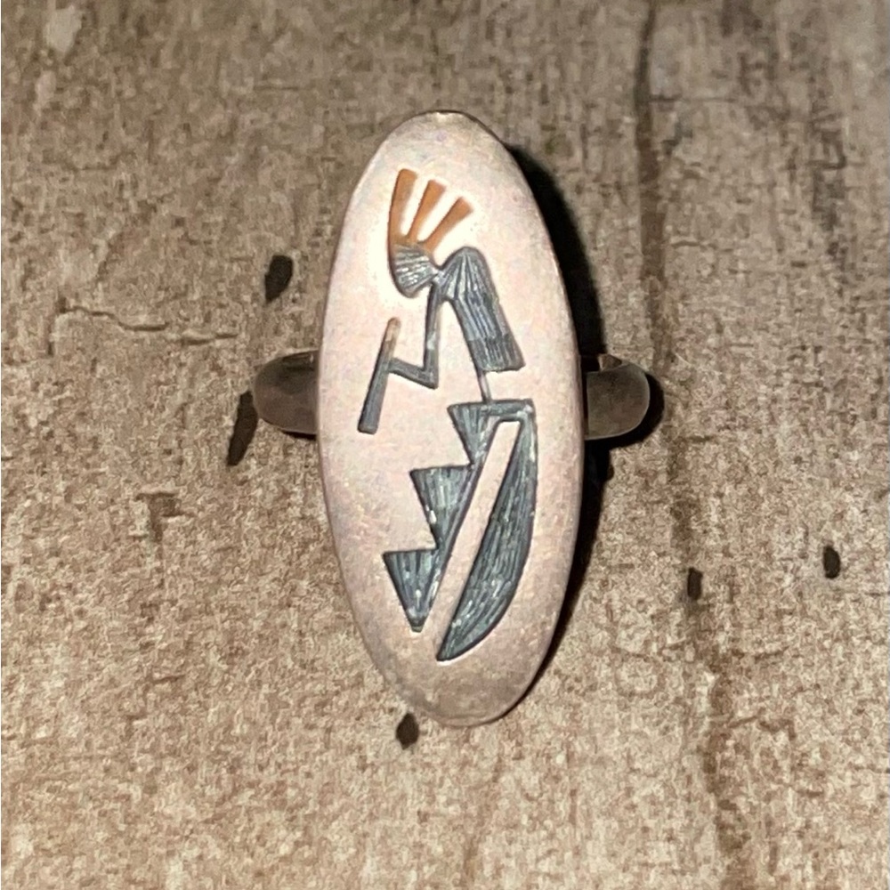 Vintage Hopi Sterling Silver ring featuring a Kokopelli figure, Size 5.5